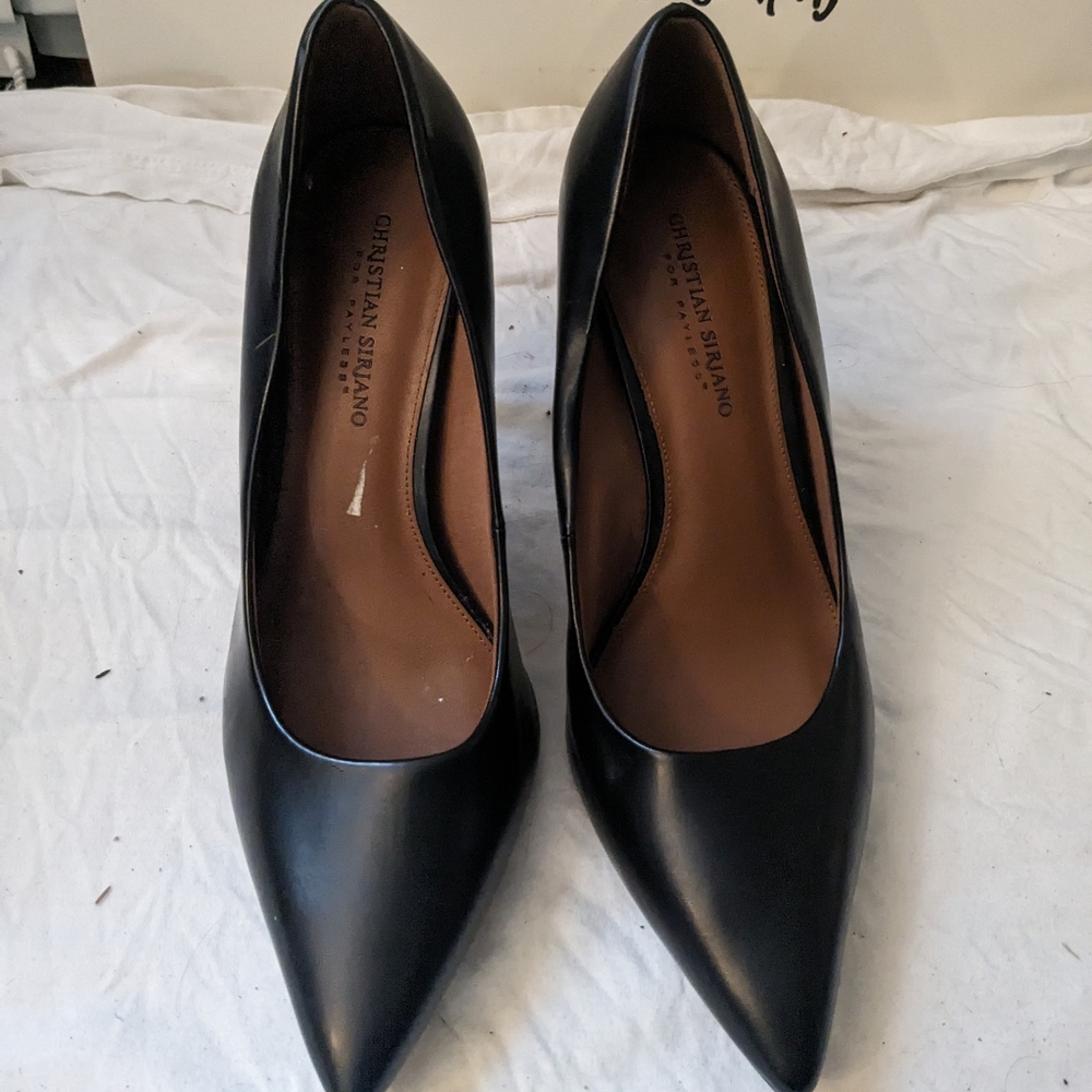 JustFab black heels size 10W never worn